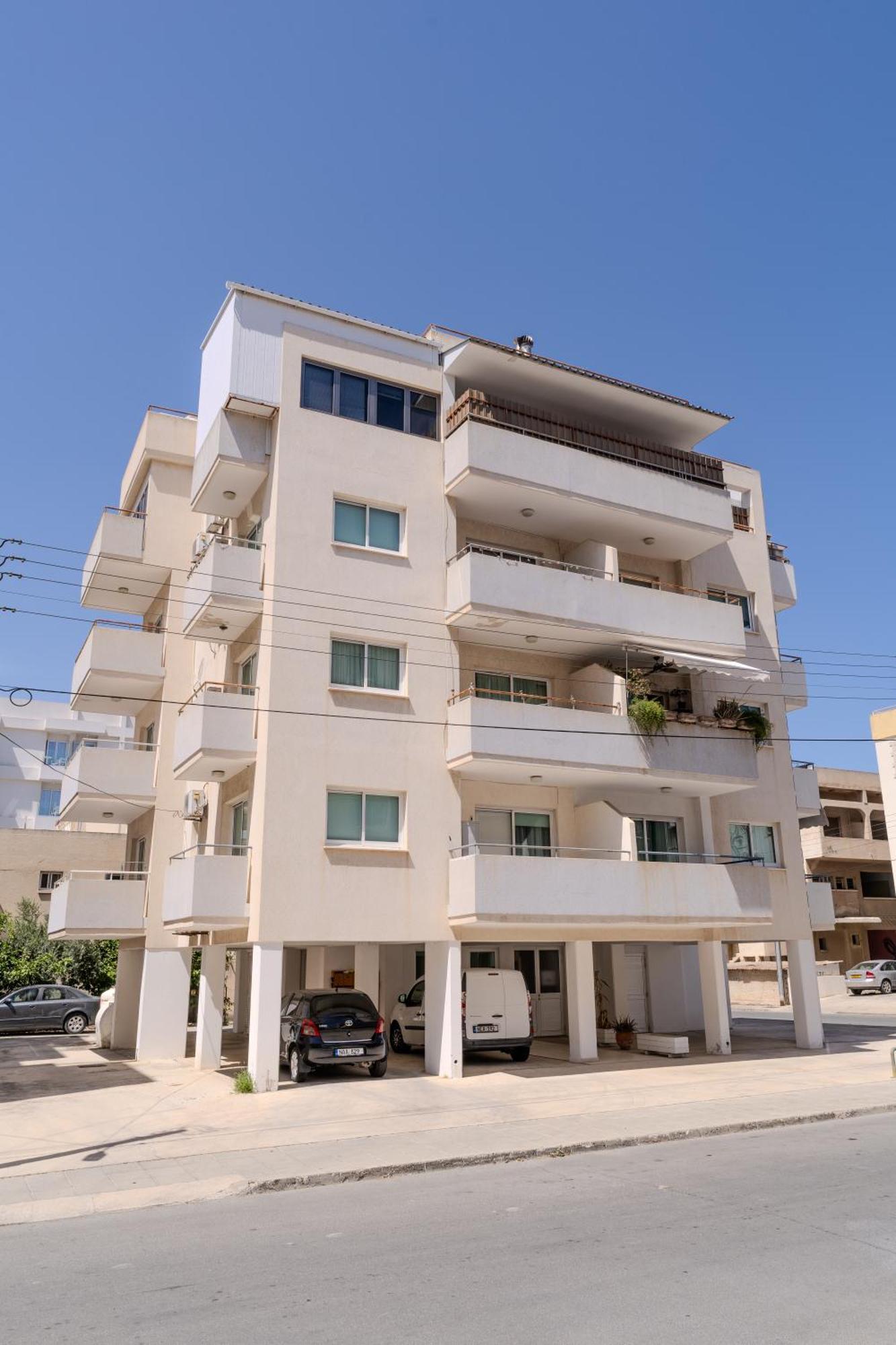 Helios Mackenzie One Bedroom Flat Larnaka Exterior foto