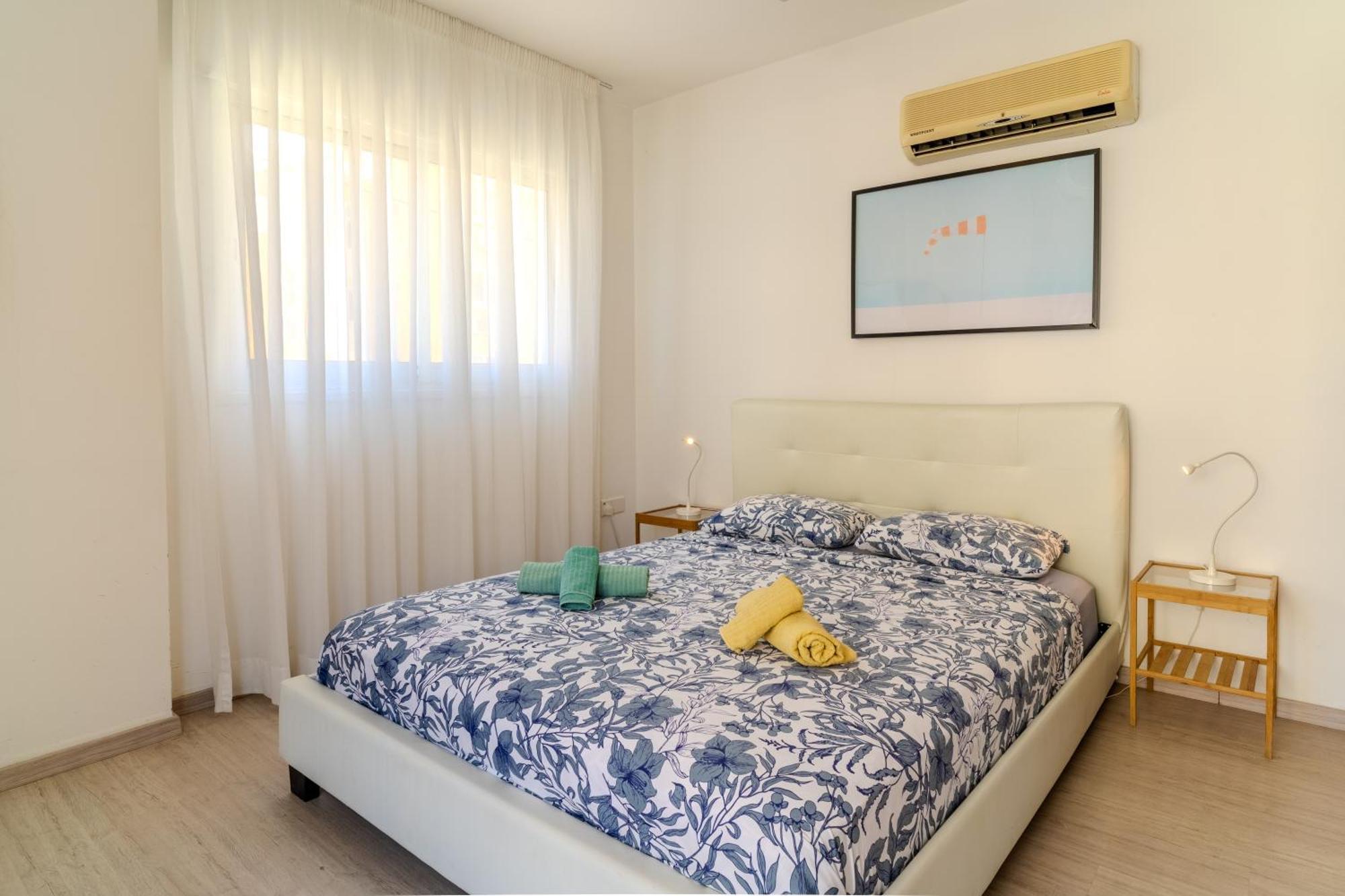 Helios Mackenzie One Bedroom Flat Larnaka Exterior foto